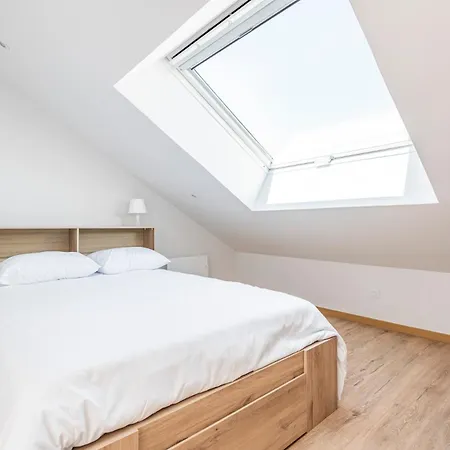 Apartment Courcelles *