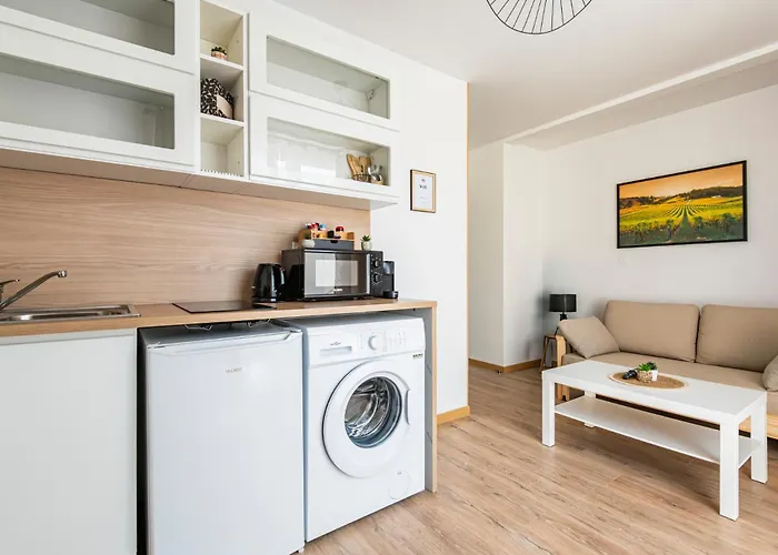 Courcelles Apartment