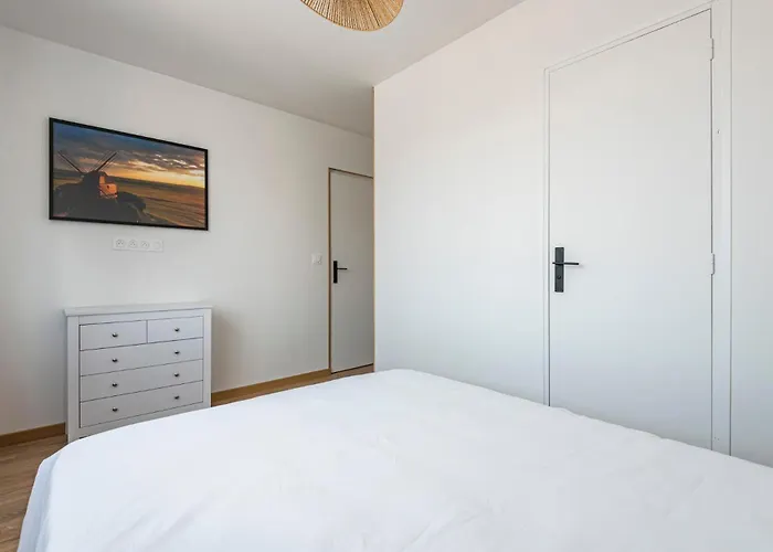 Apartment Courcelles *